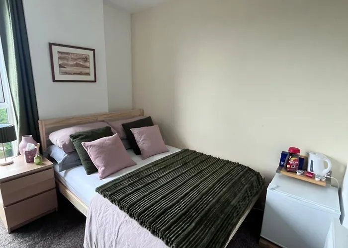 Double Bedroom - Private Bathroom - City Centre